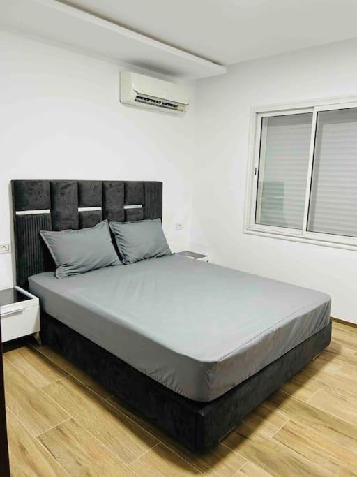 Cosy A L'aouina Apartment